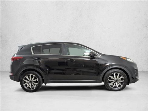 Used 2017 Kia Sportage EX image 8