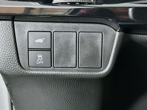 Used 2025 Honda CR-V EX-L image 17