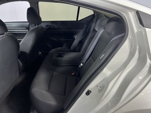 Used 2025 Nissan Altima 2.5 SV image 25