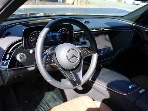 Certified 2025 Mercedes-Benz E 450 4MATIC All-Terrain Wagon image 4