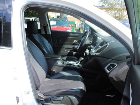 Used 2016 GMC Terrain SLT FWD image 28