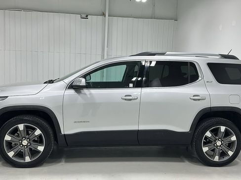 Used 2018 GMC Acadia SLT image 3