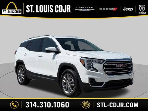 Used 2024 GMC Terrain SLT AWD/4WD image 1