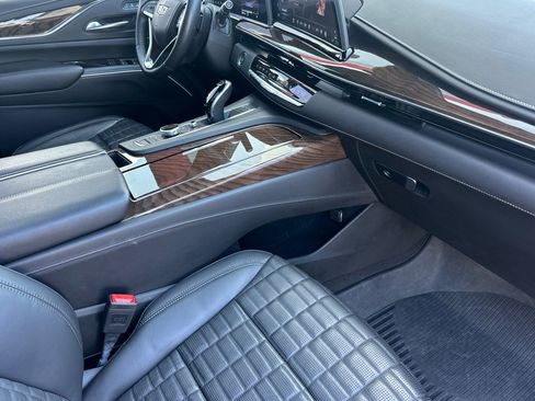 Certified 2024 Cadillac Escalade Sport Platinum image 19