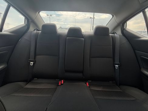 Used 2025 Nissan Altima 2.5 SV FWD image 36