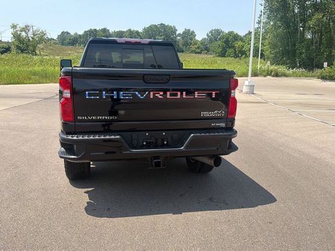 Used 2022 Chevrolet Silverado 2500 High Country w/ Safety Package II AWD/4WD image 6