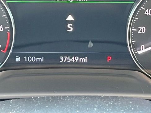 Used 2023 Buick Envision Essence image 25