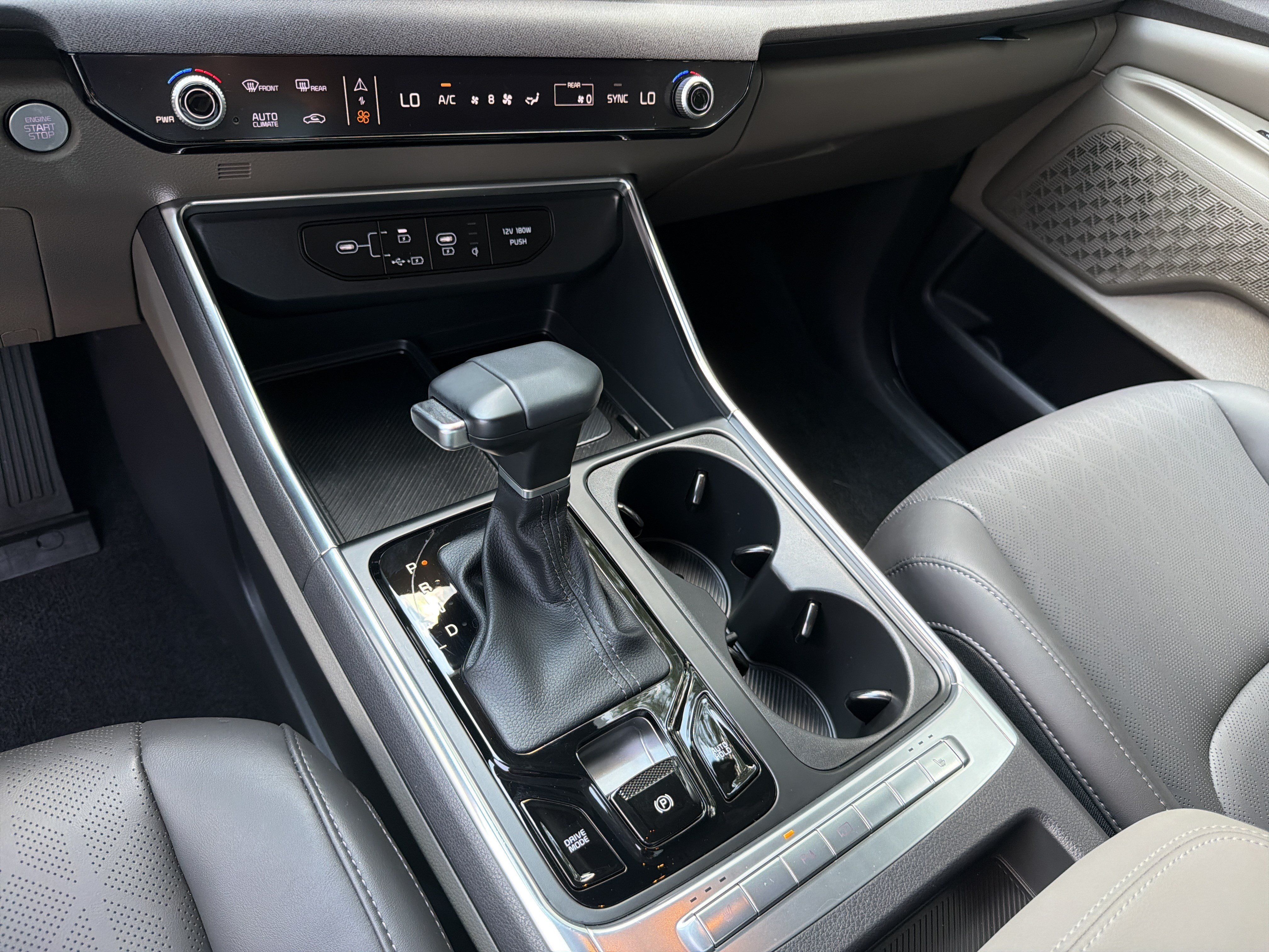 Certified 2026 Kia Carnival EX FWD image 28
