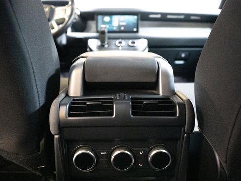 Used 2020 Land Rover Defender 110 image 67
