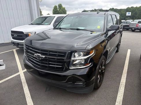 Used 2019 Chevrolet Suburban Premier RWD image 1