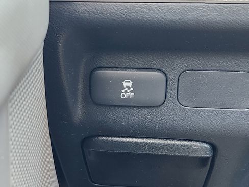 Used 2010 Honda Element LX image 20