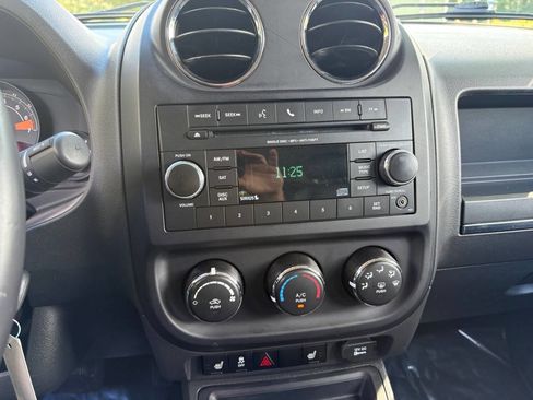 Used 2017 Jeep Patriot High Altitude image 18