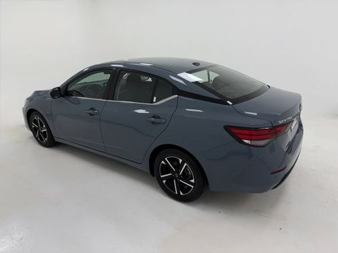Used 2024 Nissan Sentra SV FWD image 37