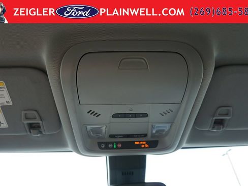 Used 2020 Chevrolet Equinox LT FWD image 30