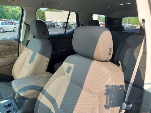 Used 2020 Chevrolet Traverse LT FWD image 6