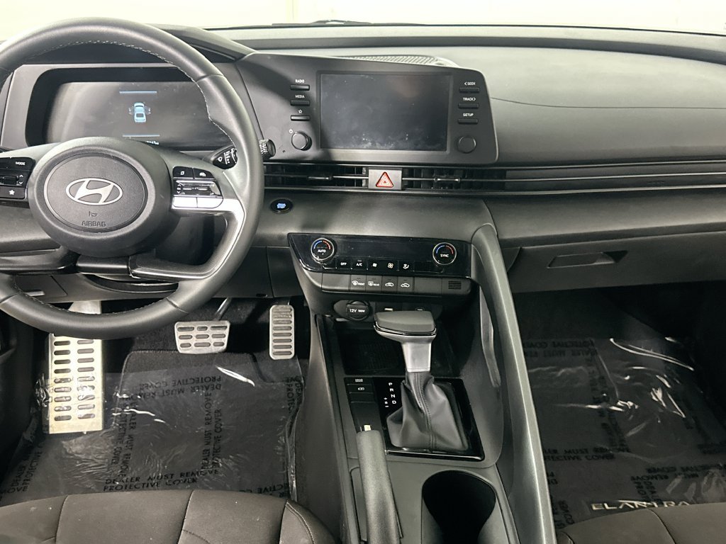 Used 2026 Hyundai Elantra Sport w/ Cargo Package FWD image 20