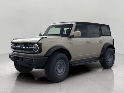 New 2025 Ford Bronco Outer Banks w/ Sasquatch Package