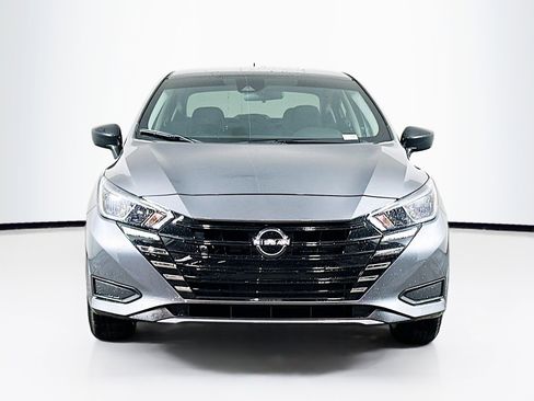 Used 2024 Nissan Versa S w/ Trunk Package image 2