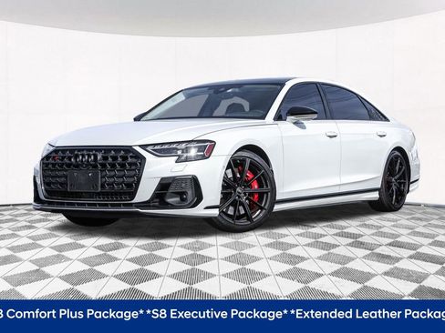 Used 2023 Audi S8 w/ S8 Comfort Plus Package AWD/4WD image 2