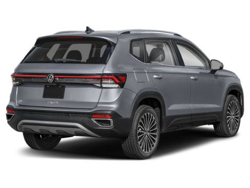 New 2026 Volkswagen Taos SE FWD image 3