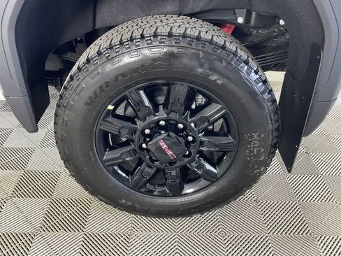 New 2026 GMC Sierra 2500 AT4 w/ AT4 Premium Plus Package AWD/4WD image 15
