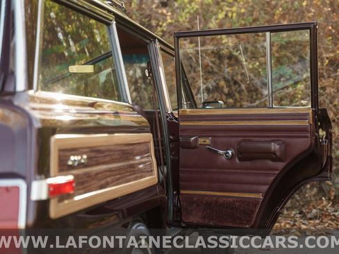 Used 1991 Jeep Grand Wagoneer image 91