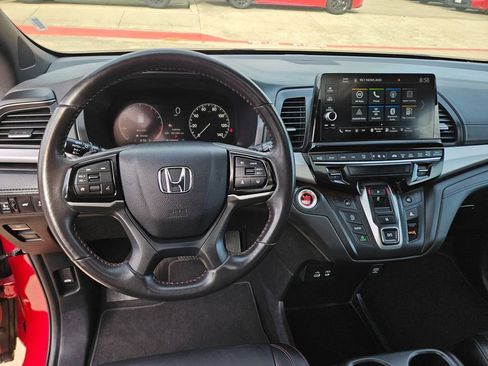Used 2025 Honda Odyssey Sport-L image 17