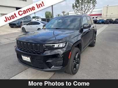 Used 2023 Jeep Grand Cherokee Altitude