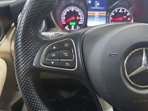 Used 2017 Mercedes-Benz GLC 300 4MATIC image 17