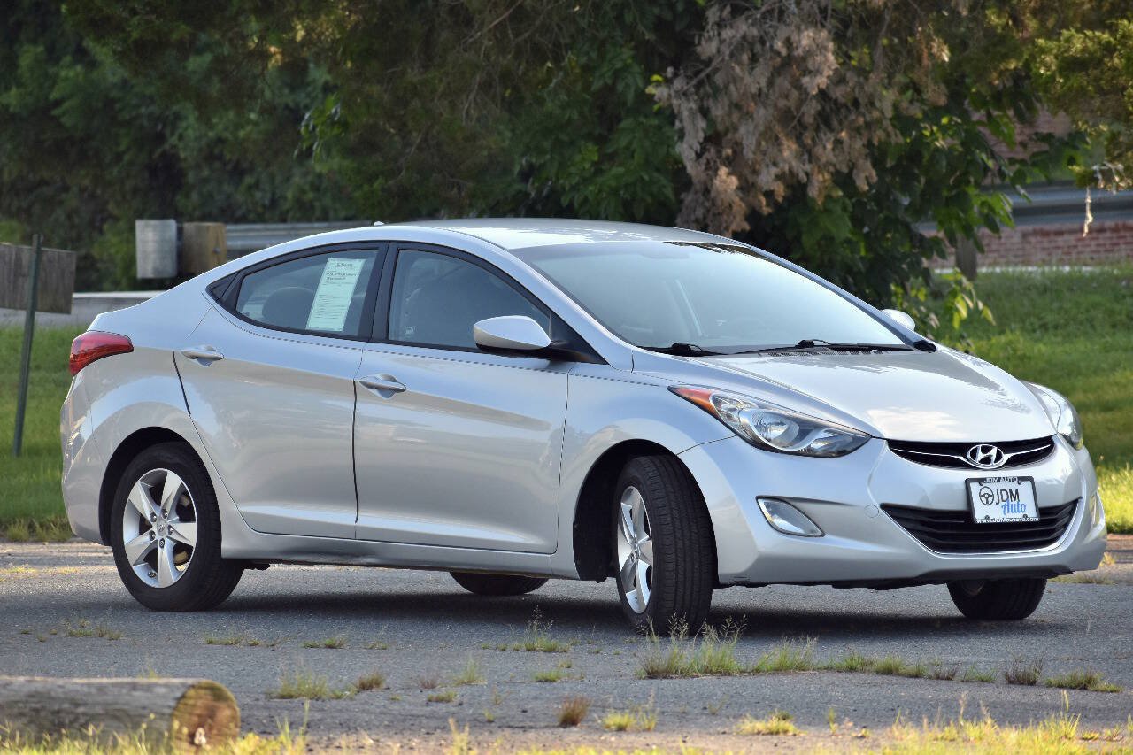 Used 2012 Hyundai Elantra GLS w/ Preferred Pkg 3 FWD image 4