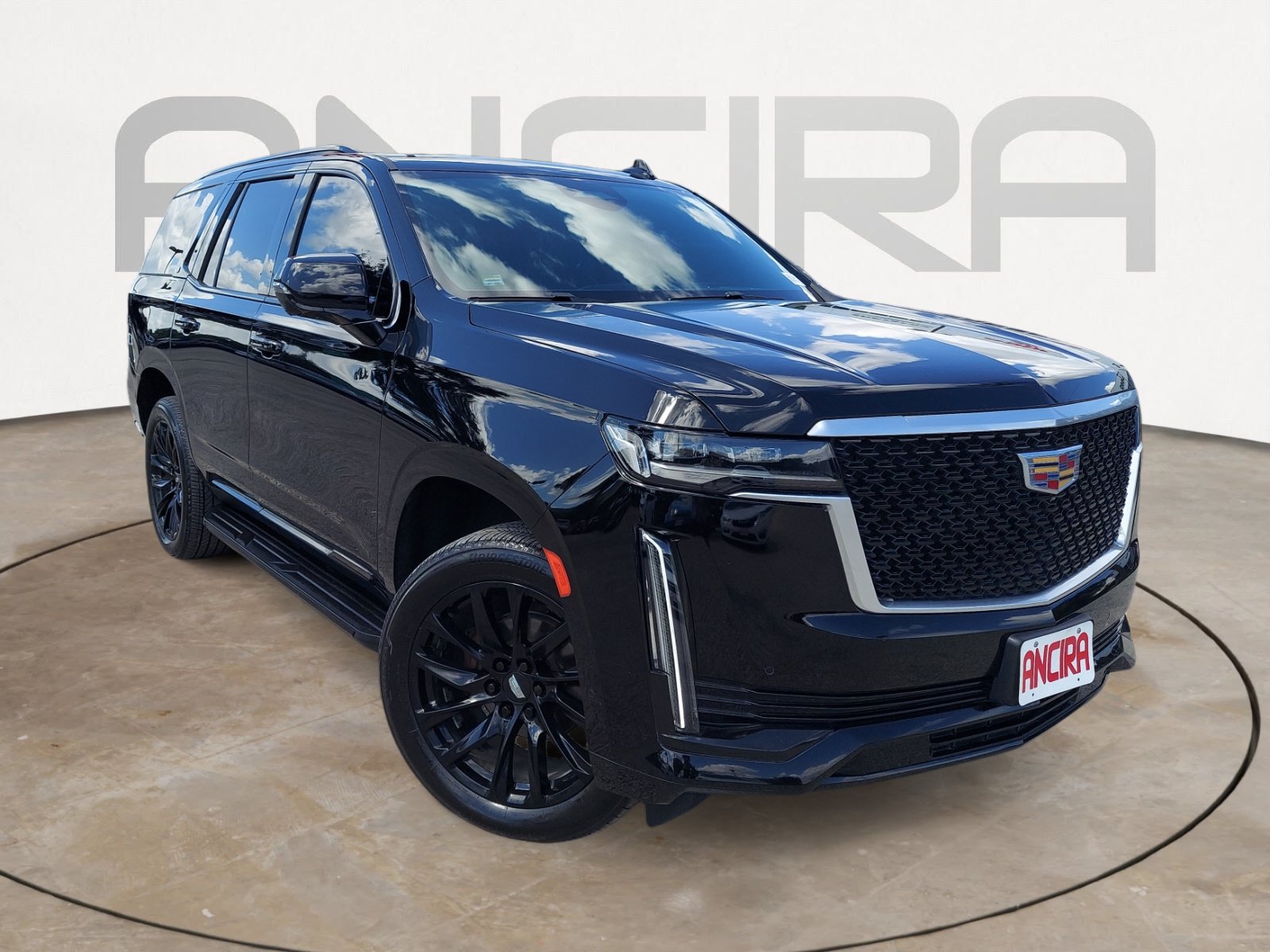 Used 2023 Cadillac Escalade Premium Luxury RWD image 4