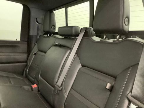 Used 2023 GMC Sierra 2500 Denali AWD/4WD image 7