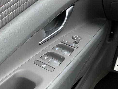 New 2026 Hyundai Elantra Sport FWD image 11