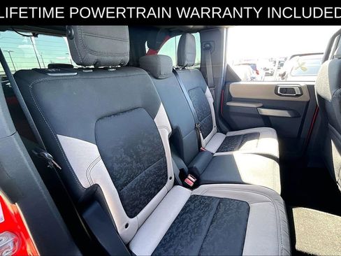 Used 2023 Ford Bronco Wildtrak image 35