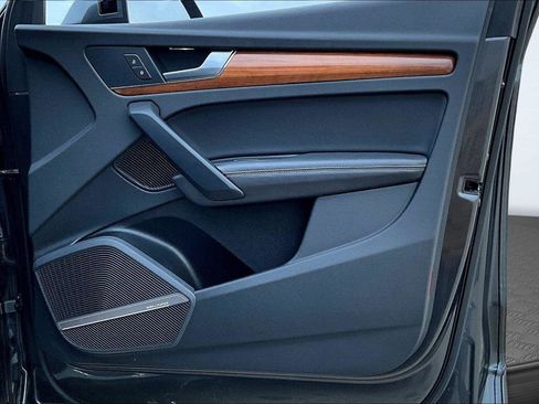 Used 2023 Audi Q5 2.0T Premium Plus image 24