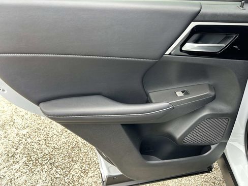 New 2026 Nissan Rogue SL AWD/4WD image 22