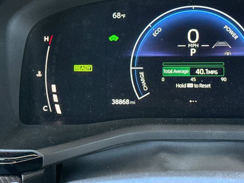 Used 2025 Toyota Camry SE FWD image 37