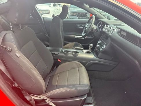 Used 2016 Ford Mustang Coupe RWD image 22