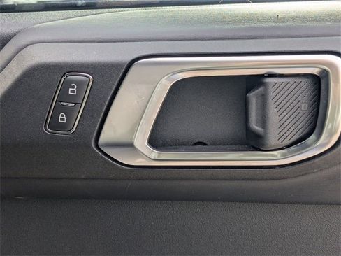 Used 2024 Ford Bronco Raptor image 31