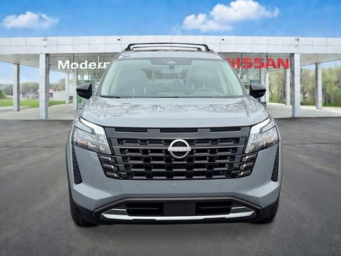 New 2026 Nissan Pathfinder Platinum AWD/4WD image 8