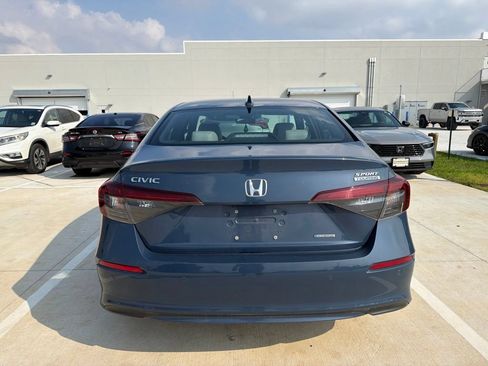 Used 2025 Honda Civic Sport image 6