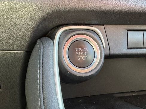 Used 2024 Toyota Grand Highlander AWD image 30
