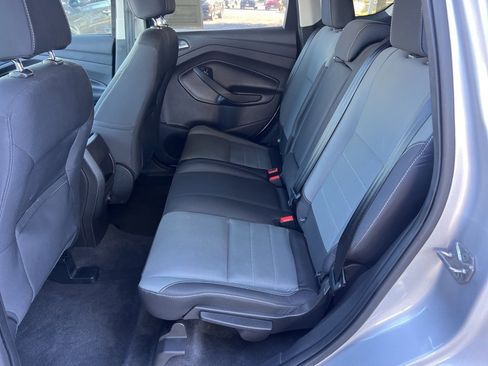 Used 2016 Ford Escape SE image 18