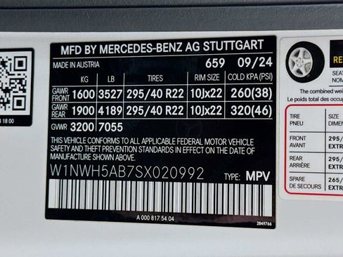 Used 2025 Mercedes-Benz G 63 AMG 4MATIC image 37