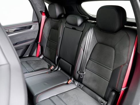 Used 2025 Porsche Cayenne GTS image 26