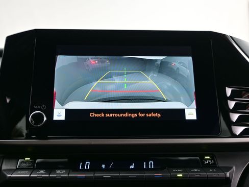 Used 2025 Toyota Camry LE FWD image 16