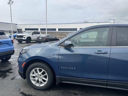 Certified 2024 Chevrolet Equinox LT image 4