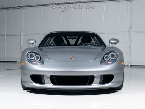 Used 2005 Porsche Carrera GT RWD image 7