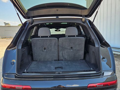 Used 2025 Audi Q7 3.0T Prestige image 4