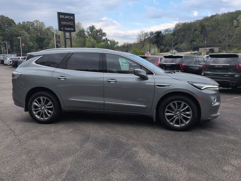 Used 2024 Buick Enclave Avenir w/ Avenir Technology Package AWD/4WD image 4